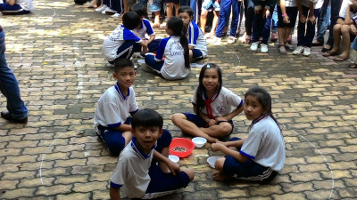 TRO CHOI DAN GIAN CAP HUYEN (2)